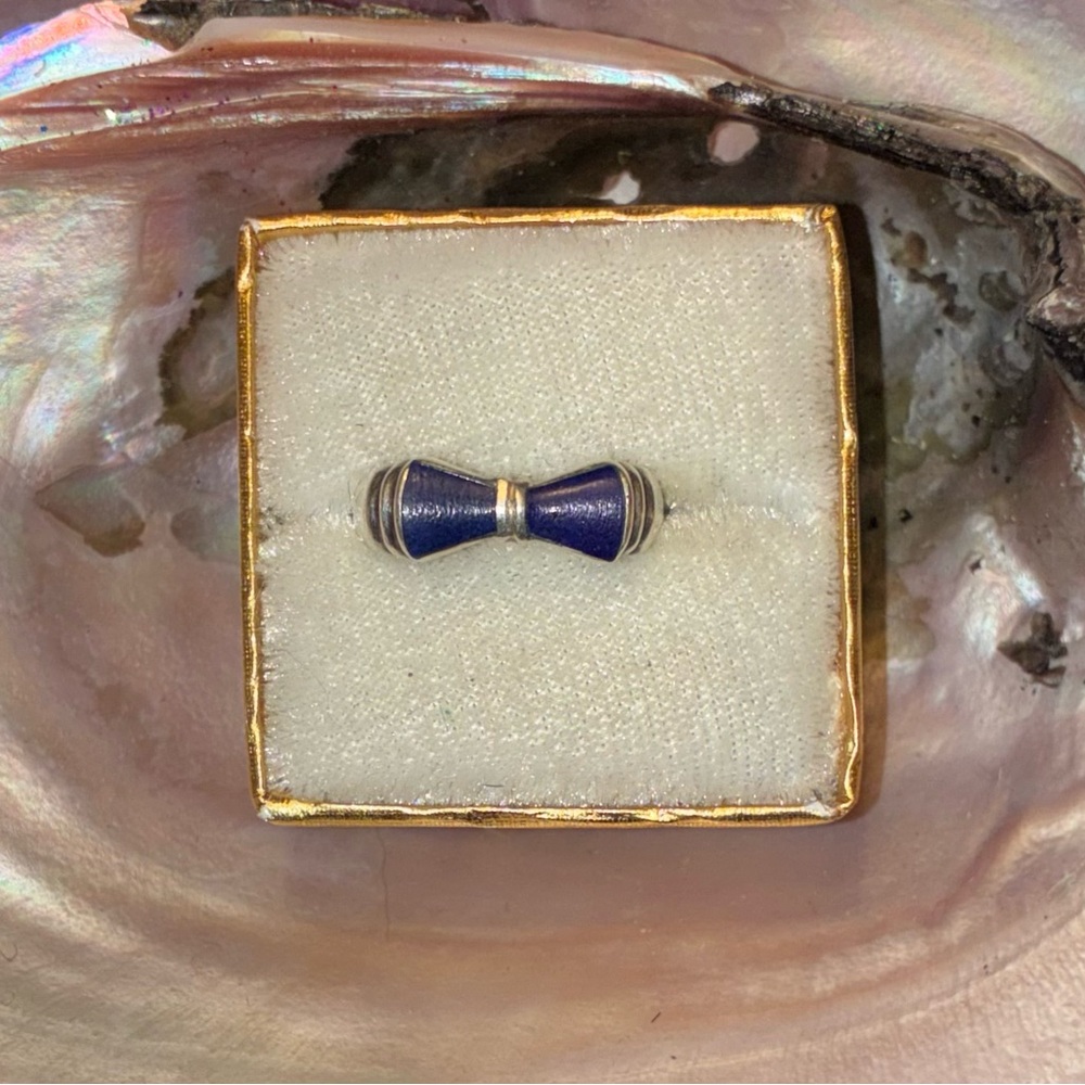 Vintage Sterling Silver Blue Lapis Ring